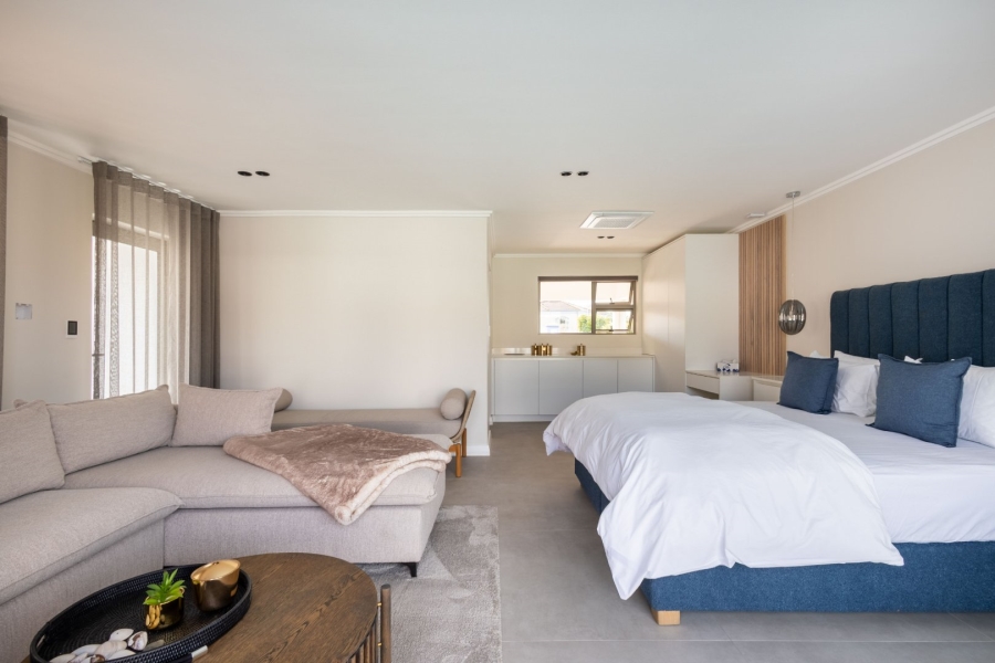 6 Bedroom Property for Sale in Cutty Sark Western Cape